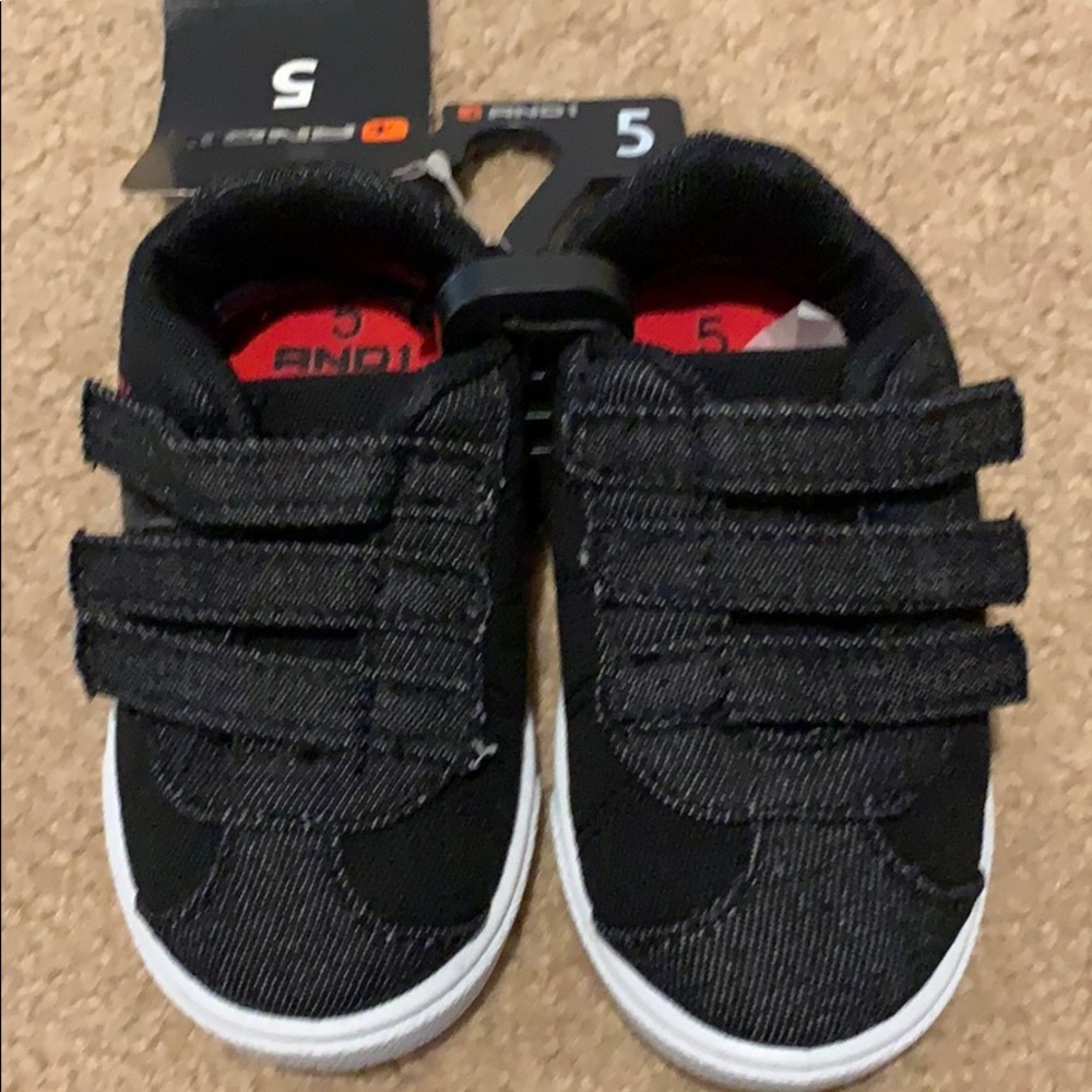 Infant Size 5 AND1 Sneakers